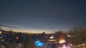 Weather camera view of Sibley East Middle and High School.