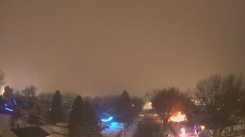 Weather camera view of Sibley East Middle and High School.