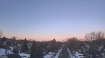Weather camera view of Sibley East Middle and High School.