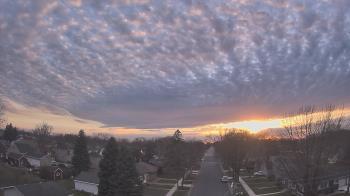 Weather camera view of Sibley East Middle and High School.