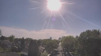 Weather camera view of Sibley East Middle and High School.