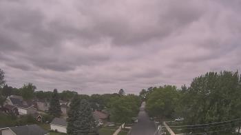 Weather camera view of Sibley East Middle and High School.