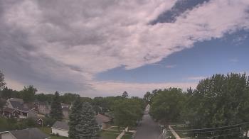 Weather camera view of Sibley East Middle and High School.