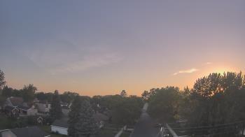 Weather camera view of Sibley East Middle and High School.