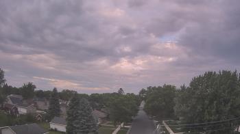 Weather camera view of Sibley East Middle and High School.