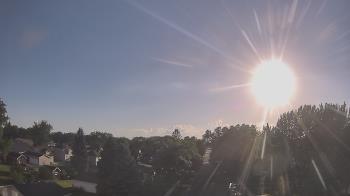 Weather camera view of Sibley East Middle and High School.