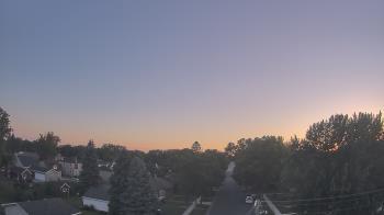 Weather camera view of Sibley East Middle and High School.
