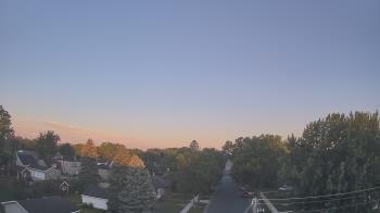 Weather camera view of Sibley East Middle and High School.