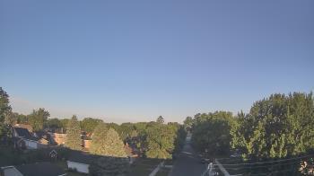 Weather camera view of Sibley East Middle and High School.