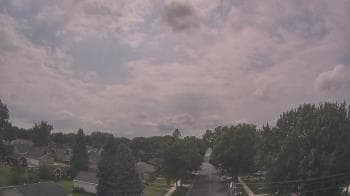 Weather camera view of Sibley East Middle and High School.