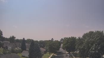Weather camera view of Sibley East Middle and High School.