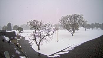 Weather camera view of Highland Meadows Golf Club.