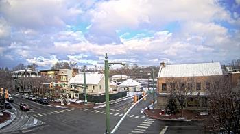 Weather camera view of JoJos Pizza.