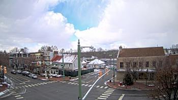Weather camera view of JoJos Pizza.