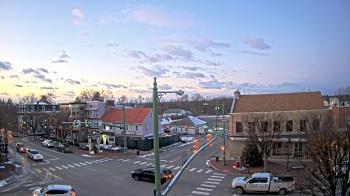 Weather camera view of JoJos Pizza.