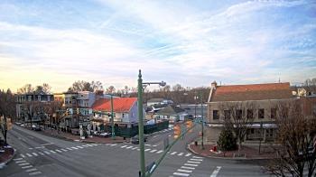 Weather camera view of JoJos Pizza.