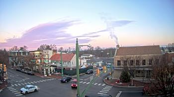 Weather camera view of JoJos Pizza.