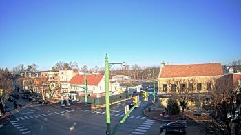 Weather camera view of JoJos Pizza.