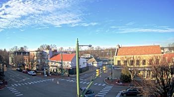 Weather camera view of JoJos Pizza.