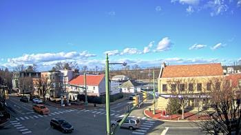 Weather camera view of JoJos Pizza.