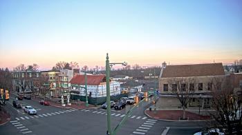 Weather camera view of JoJos Pizza.