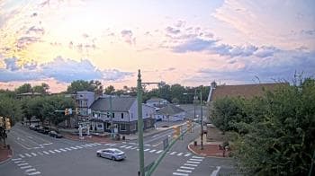 Weather camera view of JoJos Pizza.