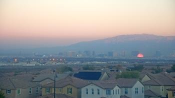 Weather camera view of Robert and Sandy Ellis ES.