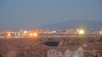 Weather camera view of Robert and Sandy Ellis ES.