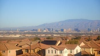 Weather camera view of Robert and Sandy Ellis ES.
