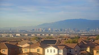 Weather camera view of Robert and Sandy Ellis ES.
