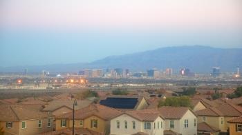 Weather camera view of Robert and Sandy Ellis ES.