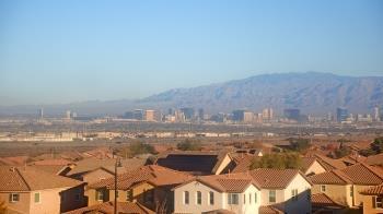 Weather camera view of Robert and Sandy Ellis ES.