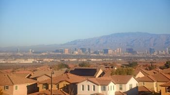 Weather camera view of Robert and Sandy Ellis ES.