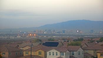 Weather camera view of Robert and Sandy Ellis ES.