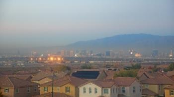 Weather camera view of Robert and Sandy Ellis ES.