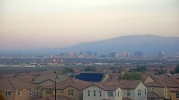 Weather camera view of Robert and Sandy Ellis ES.