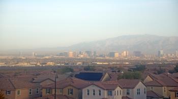 Weather camera view of Robert and Sandy Ellis ES.