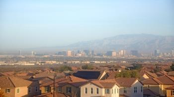 Weather camera view of Robert and Sandy Ellis ES.