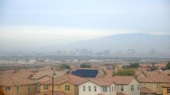 Weather camera view of Robert and Sandy Ellis ES.