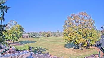 Weather camera view of Houston Country Club.
