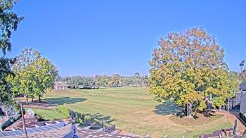 Weather camera view of Houston Country Club.