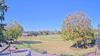 Weather camera view of Houston Country Club.