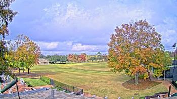 Weather camera view of Houston Country Club.