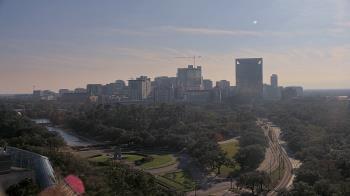 Weather camera view of Hotel ZaZa.