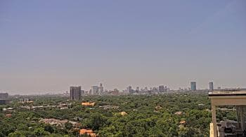 Weather camera view of Hotel ZaZa.