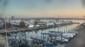 Weather camera view of Tidewater Marina.