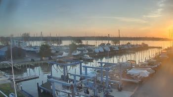 Weather camera view of Tidewater Marina.