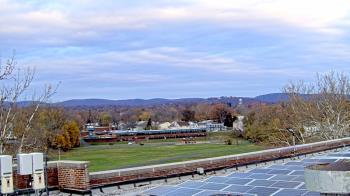 Weather camera view of Haverstraw Elementary School.
