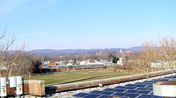 Weather camera view of Haverstraw Elementary School.