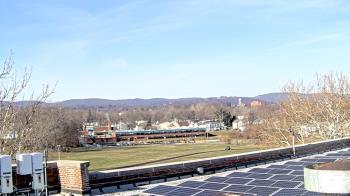 Weather camera view of Haverstraw Elementary School.